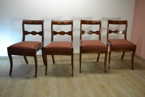 4er Satz Biedermeier-Stühle, Mahagoni um 1840 mit Intarsien und Polsterung