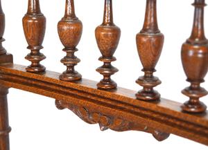 Schöner antiker flämischer Gründerzeitstuhl um 1890 Eiche mit sehr schöner geschnitzter Lehne